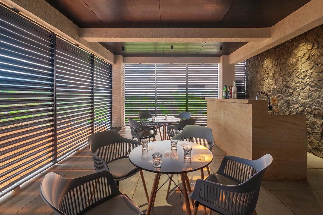 Stayvista'S Villa 107 At Canary Farms - Pure Veg With Huge Lawn, Pool And Home Theatre Лонавала Экстерьер фото